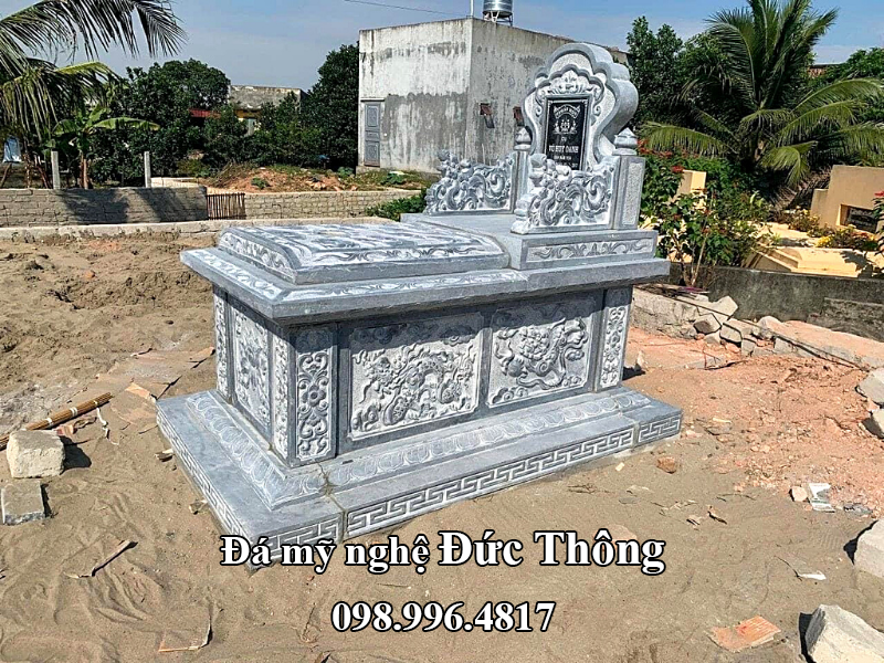 Mẫu mộ Bành bằng đá xanh Thanh Hóa chạm Tứ Linh